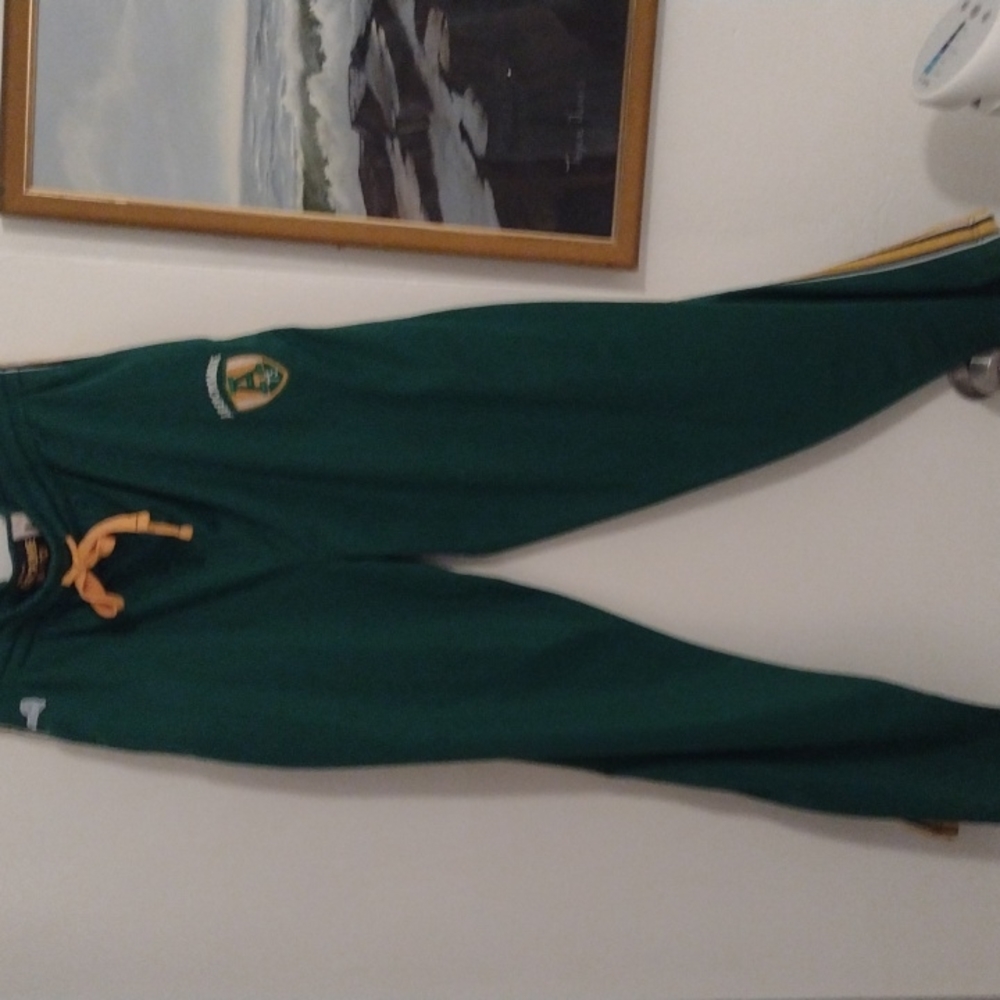 Abercrombie & Fitch nylon jogging pants in L